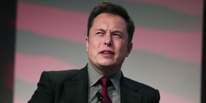 Elon Musk começa a ser julgado por ofender mergulhador de resgate na Tailândia