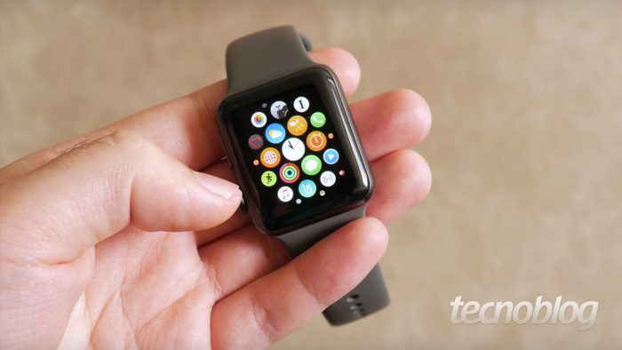 Apple Watch Series 3 (Imagem: Paulo Higa/Tecnoblog)