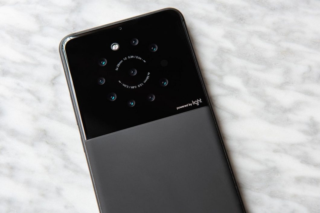 Protótipo - smartphone Light com nove câmeras