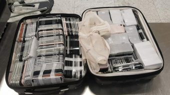 Homem é preso com 246 iPhones em malas no Aeroporto de Guarulhos