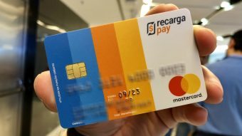 RecargaPay lança cartão pré-pago com cashback de 1% em todas as compras