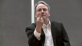 Linus Torvalds pede desculpas pelo comportamento agressivo e tira folga
