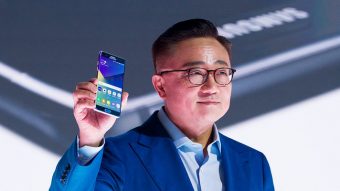 Samsung diz que seu celular dobrável é um tablet que cabe no bolso