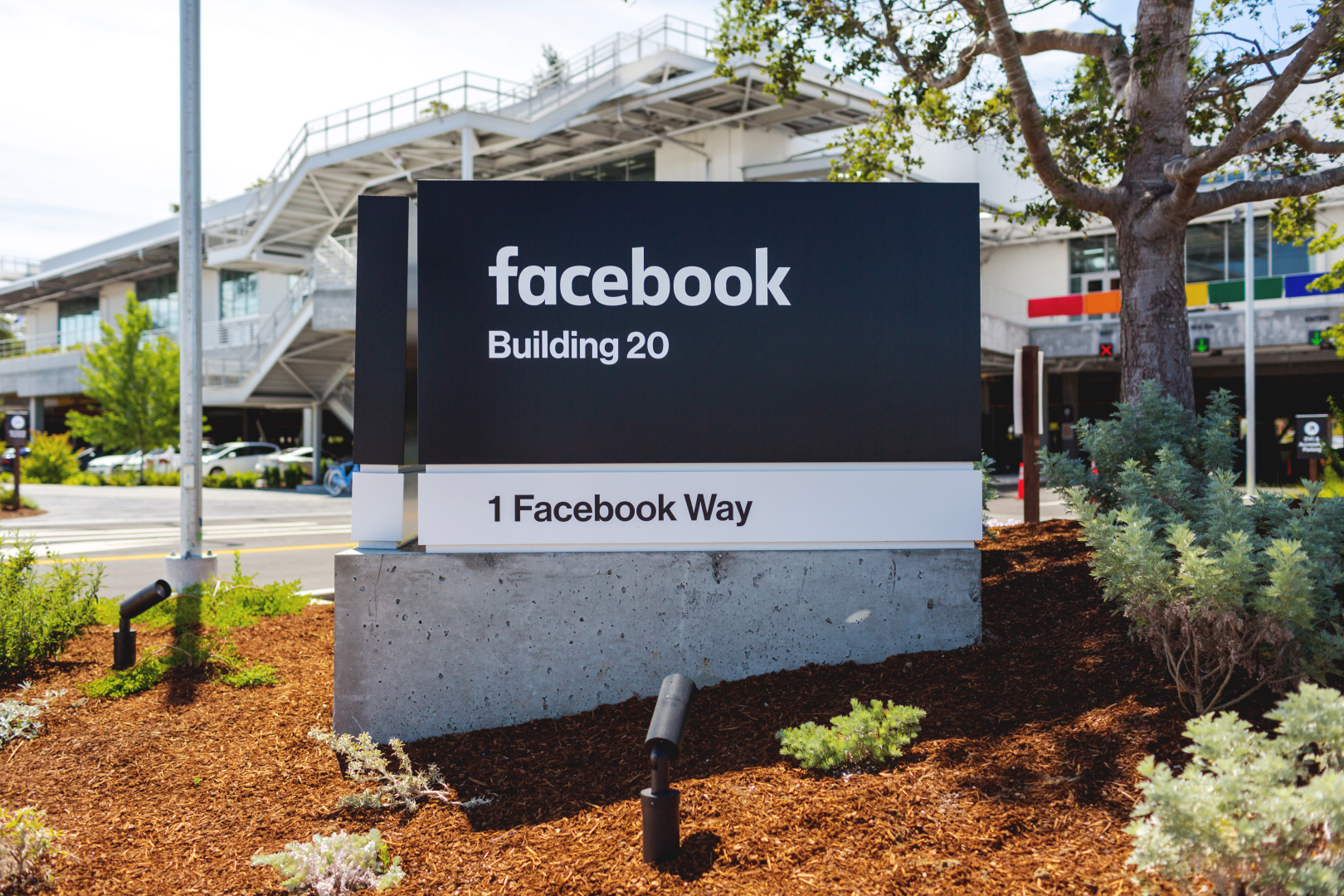Facebook sofre queda no lucro após reservar US$ 3 bilhões para multa nos EUA