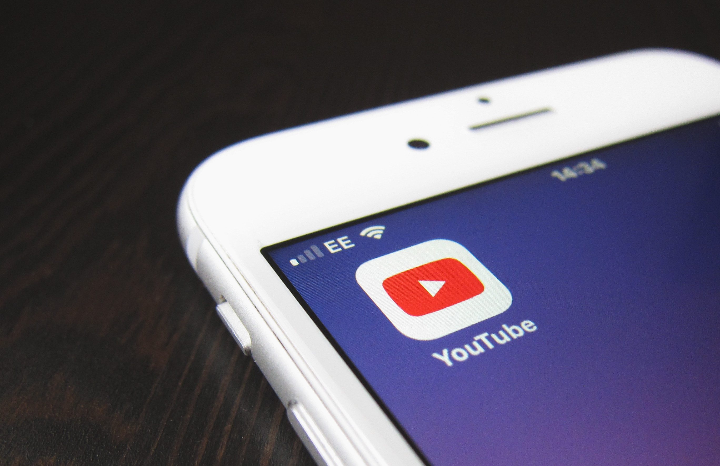 YouTube para iOS e Android limita resolução de vídeos na Índia