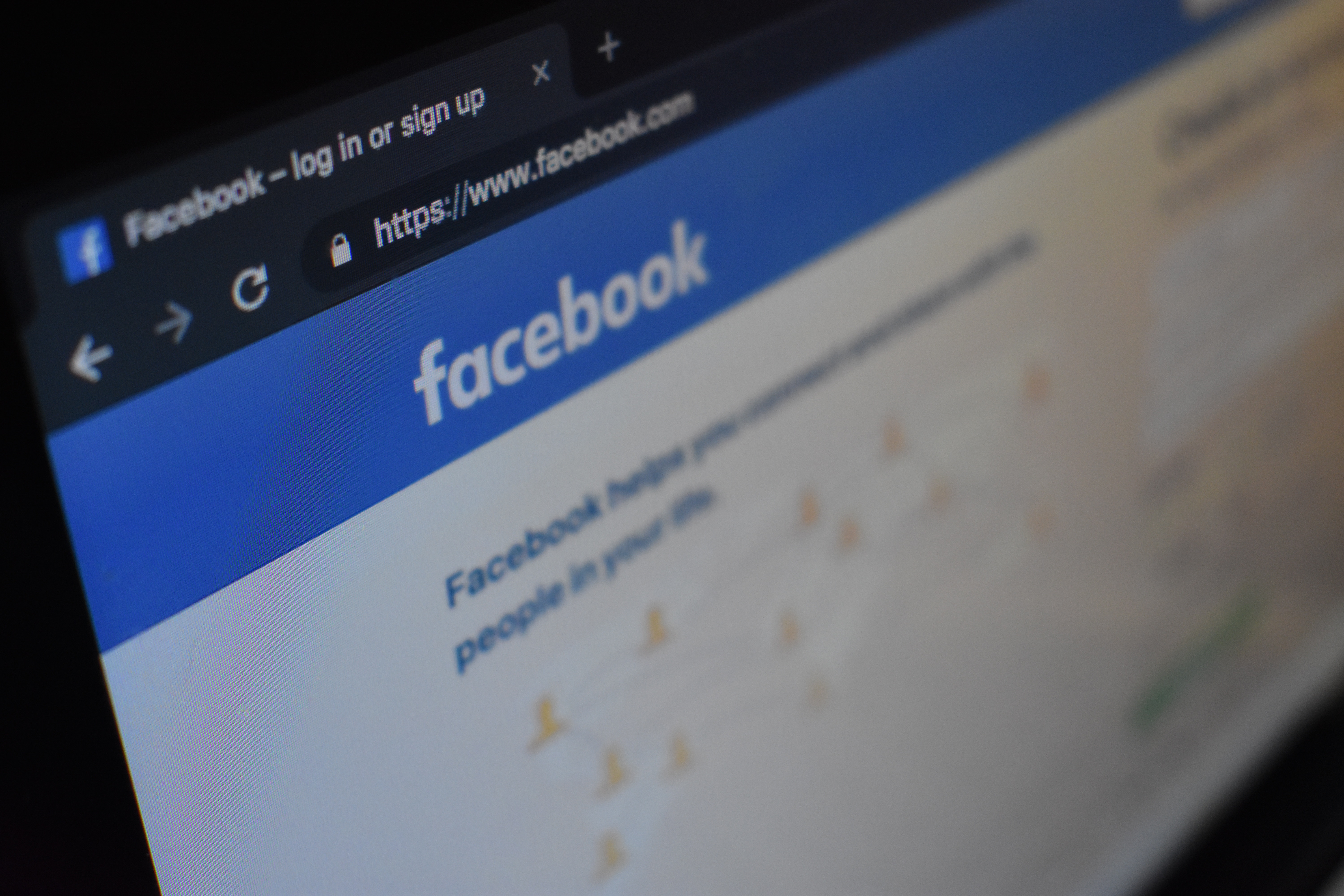 Facebook expôs fotos privadas de até 6,8 milhões de usuários devido a bug em API