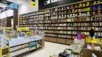 Saraiva passa a vender livros dentro da Amazon
