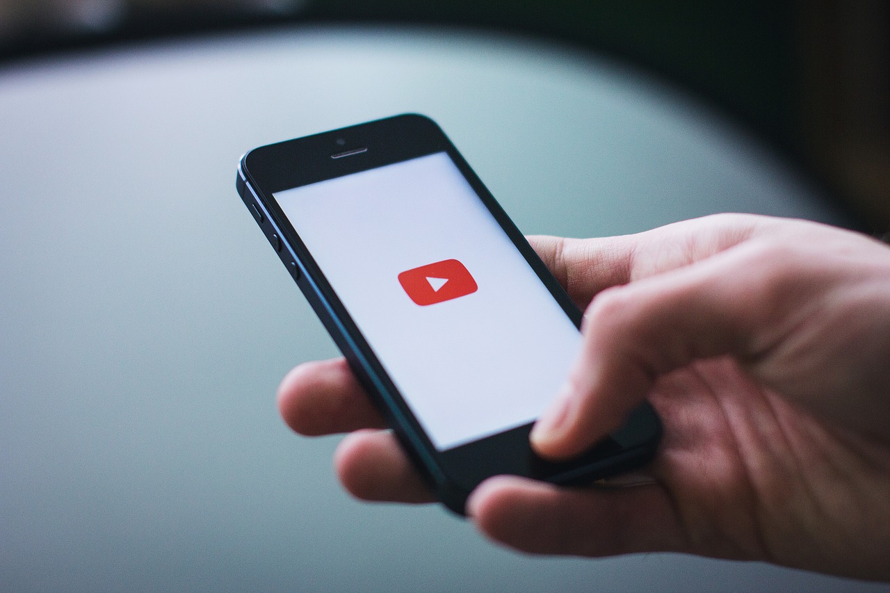 YouTube atualizará sistema de avisos para canais que violam regras