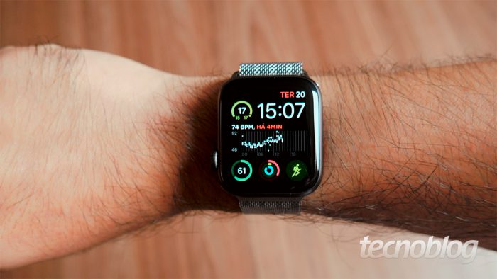 Apple conversa com Anvisa para ativar eletrocardiograma do Apple Watch no Brasil