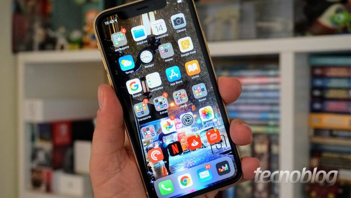 Apple pode lançar iPhones somente com telas OLED a partir de 2020