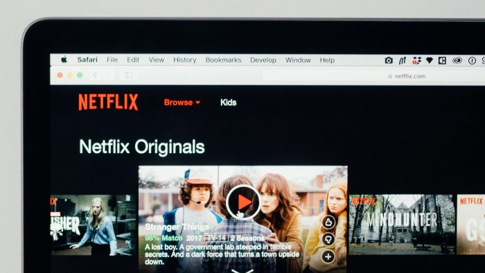 Netflix revela como contabiliza audiência de filmes e séries