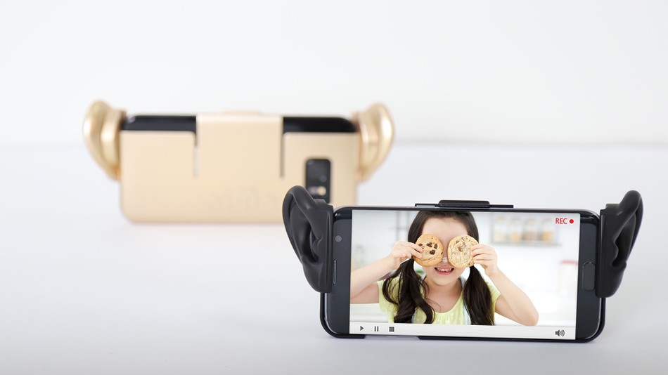 Samsung cria capa de celular com orelhas para gravação de vídeos de ASMR