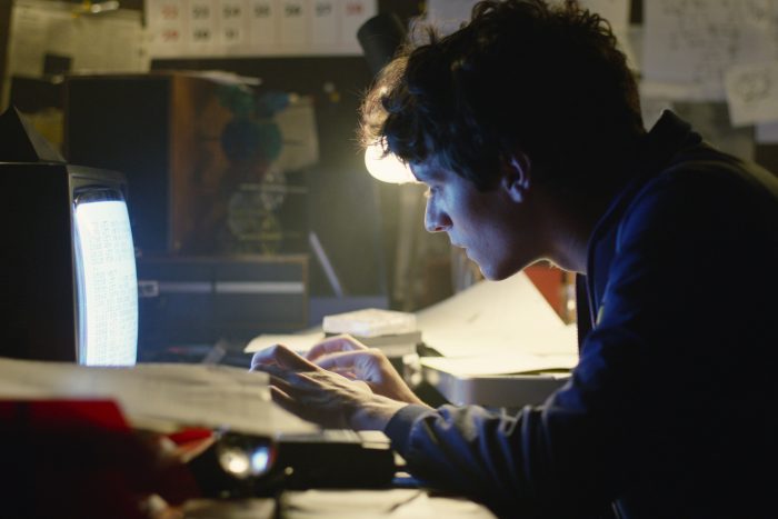 Why Black Mirror: Bandersnatch Doesn't Run On Every TV