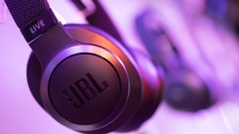 JBL Live é fone de ouvido com Google Assistente e Alexa
