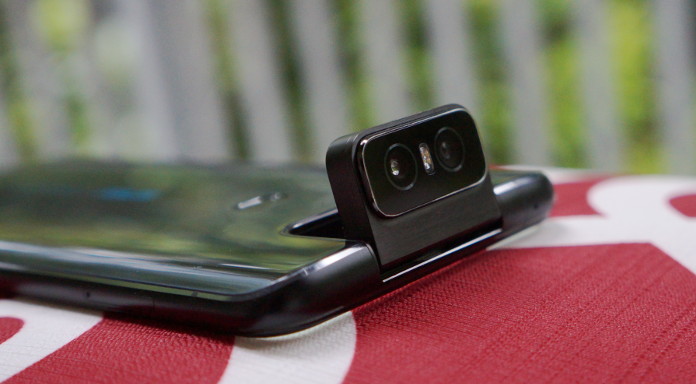 Zenfone 6 traz módulo com câmera giratória retrátil