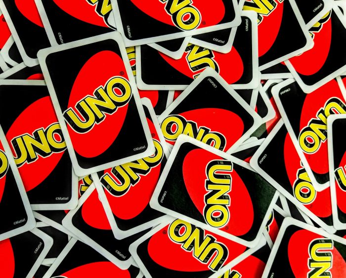 How to play UNO on WhatsApp with stickers