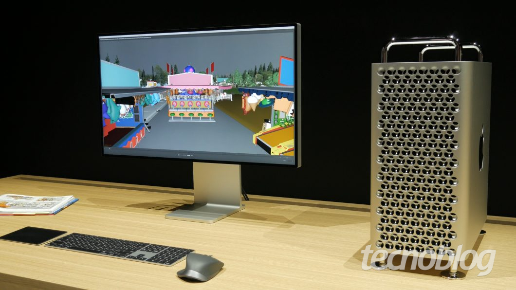 Apple Pro Display XDR, um monitor com painel IPS e profundidade de cor de 10 bits (Imagem: Paulo Higa/Tecnoblog)