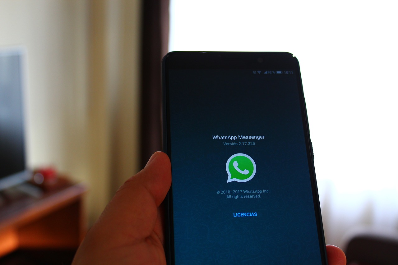 Como colocar áudio de conversa no Status do WhatsApp