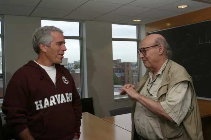 Jeffrey Epstein e Marvin Minsky (foto: Rick Friedman / Corbis / The Verge)