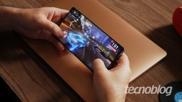 Samsung deve lançar celulares com tela de 120 Hz em 2020