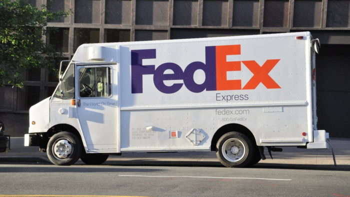 FedEx avalia parceria com Correios e investe para crescer no Brasil