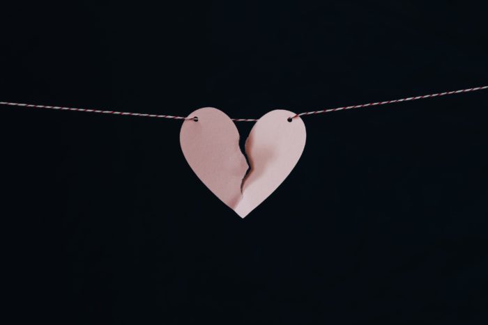 kelly-sikkema-dislike-broken-heart-unsplash