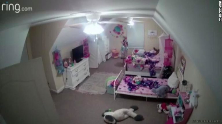 Hacker invade câmera Amazon Ring de casa e assusta menina de 8 anos