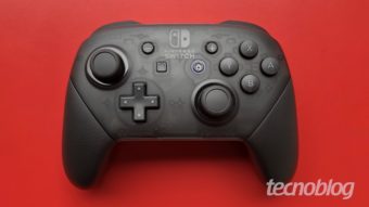 Como conectar o Pro Controller com o Nintendo Switch