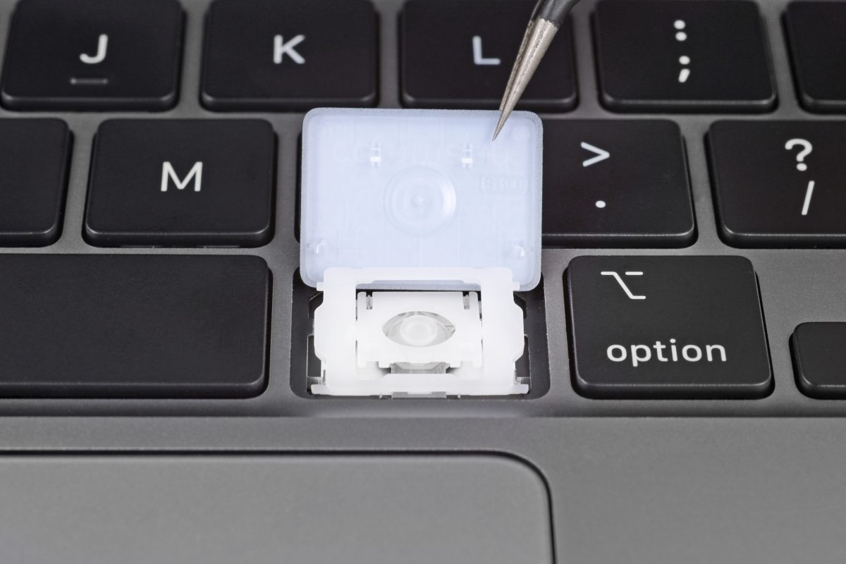 Desmanche do MacBook Air revela teclado melhor e reparo difícil