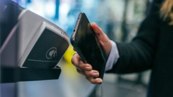 Metrô da Bahia passa a aceitar pagamento via NFC pelo cartão e celular