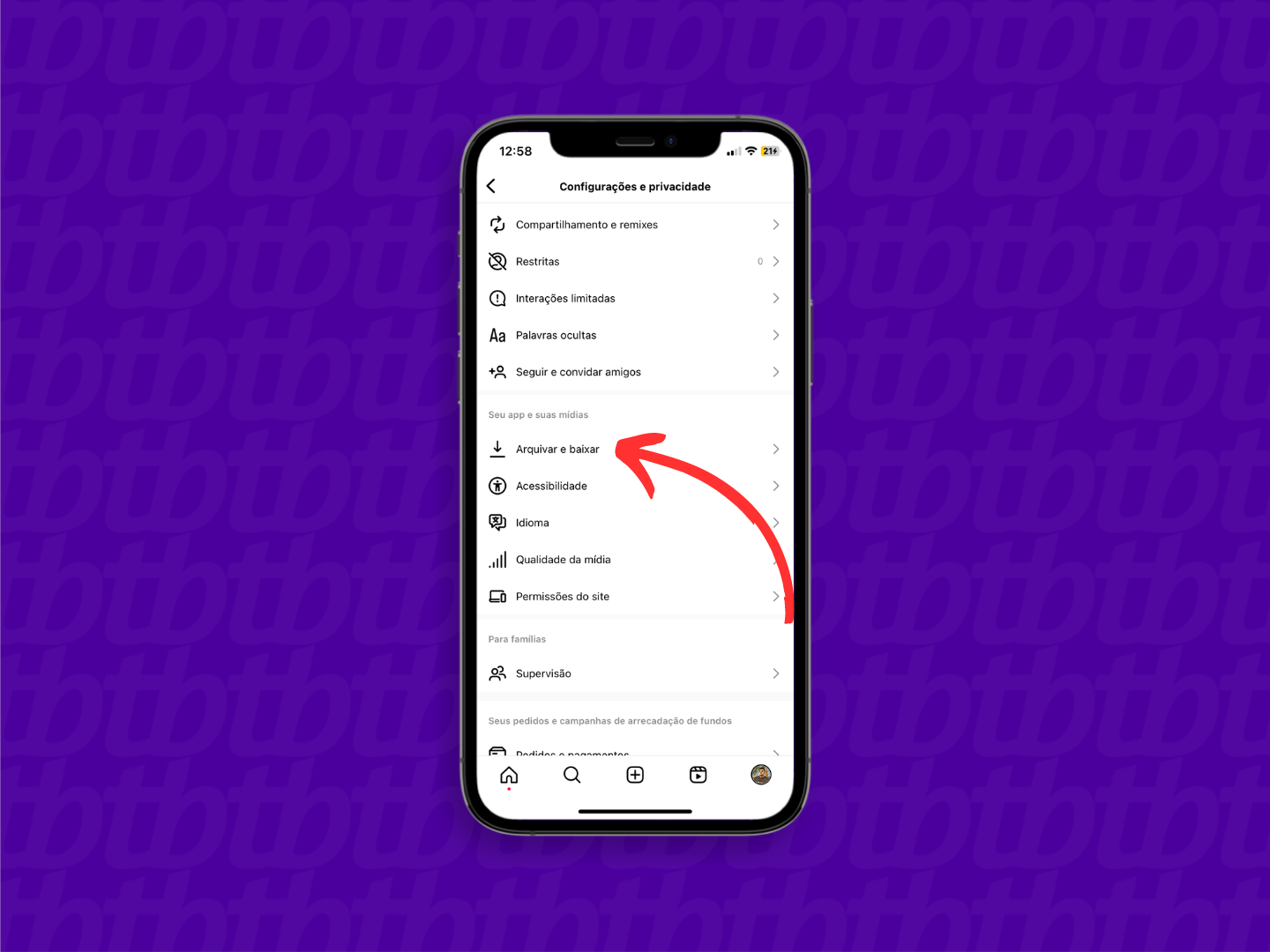 Mockup de celular com print de tela do Instagram que indica o menu "Arquivar e baixar".