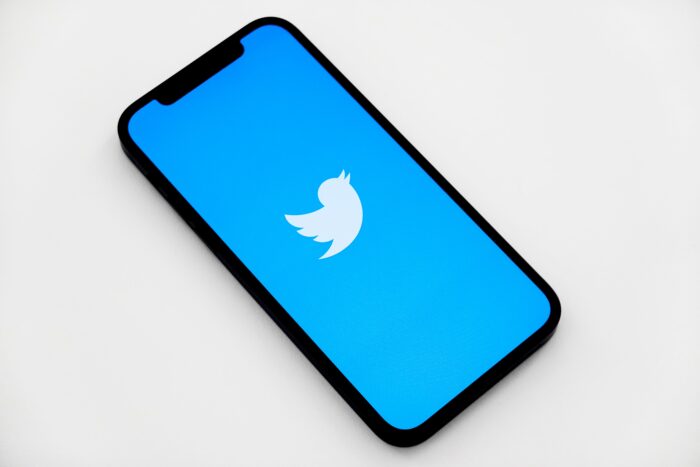 celular - Como ter uma conta verificada no Twitter 