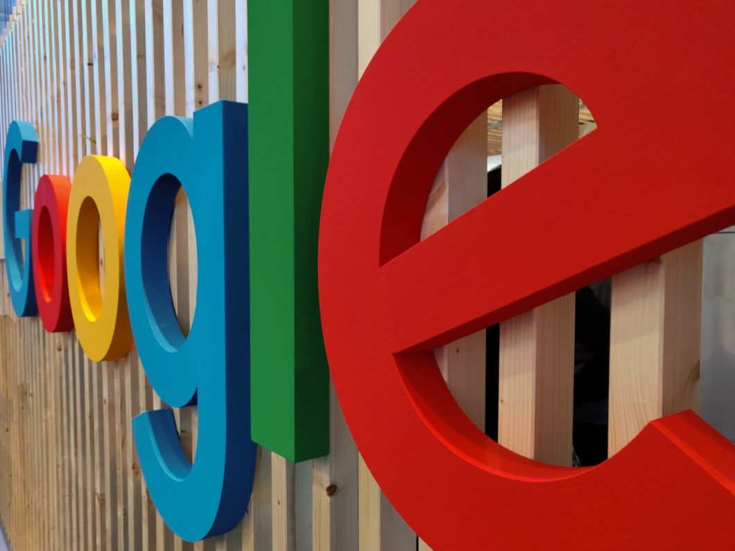 Google (Foto: Kai Wenzel/Unsplash)