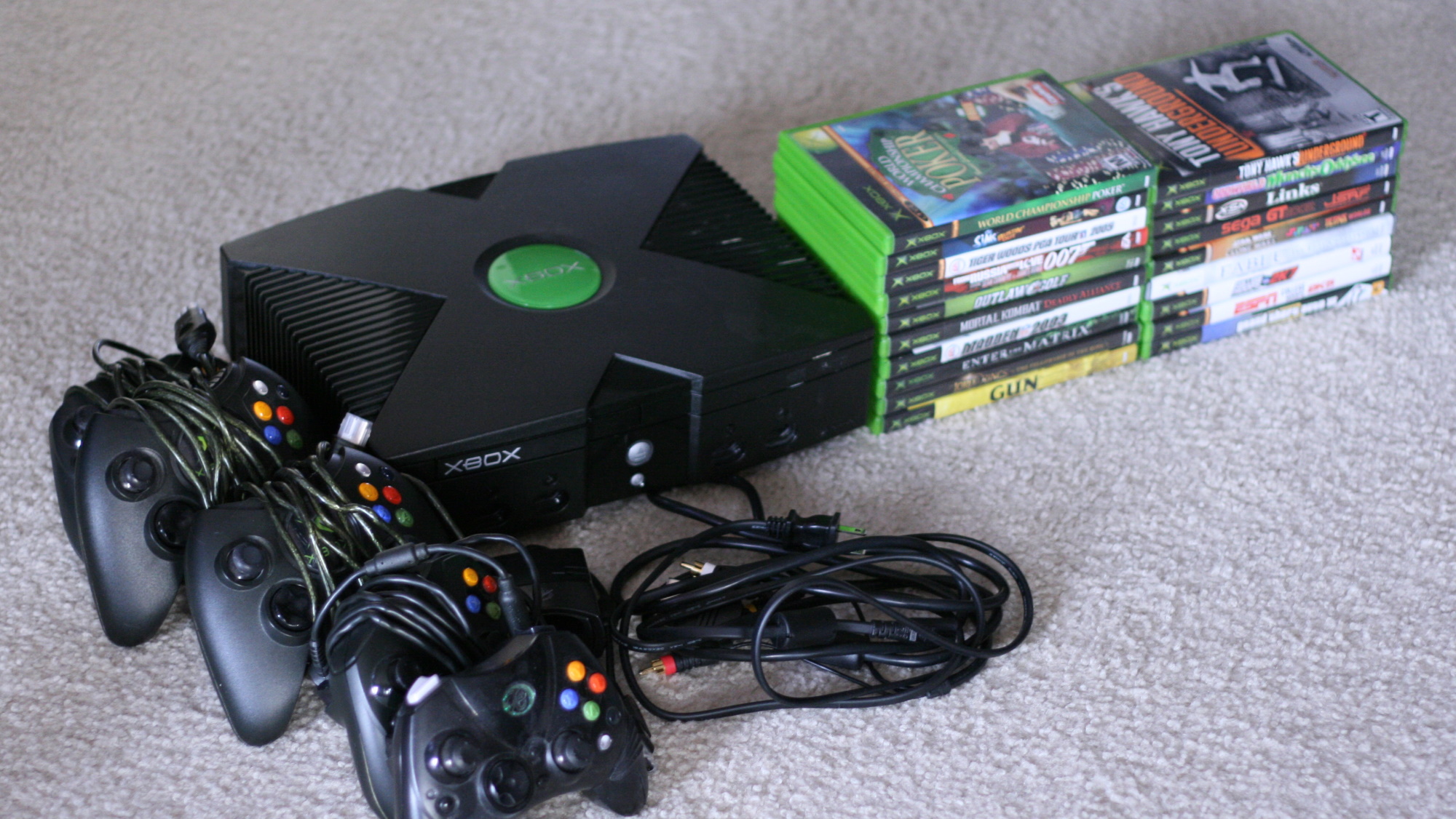 Х бокс 1 игры. Xbox Original Xbox 360 Xbox one. Xbox 2001. Xbox Original 360 one. Xbox первый 2001.