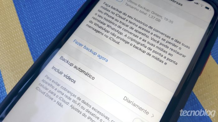 WhatsApp para iPhone: backup no iCloud (Foto: Bruno Gall De Blasi/Tecnoblog)