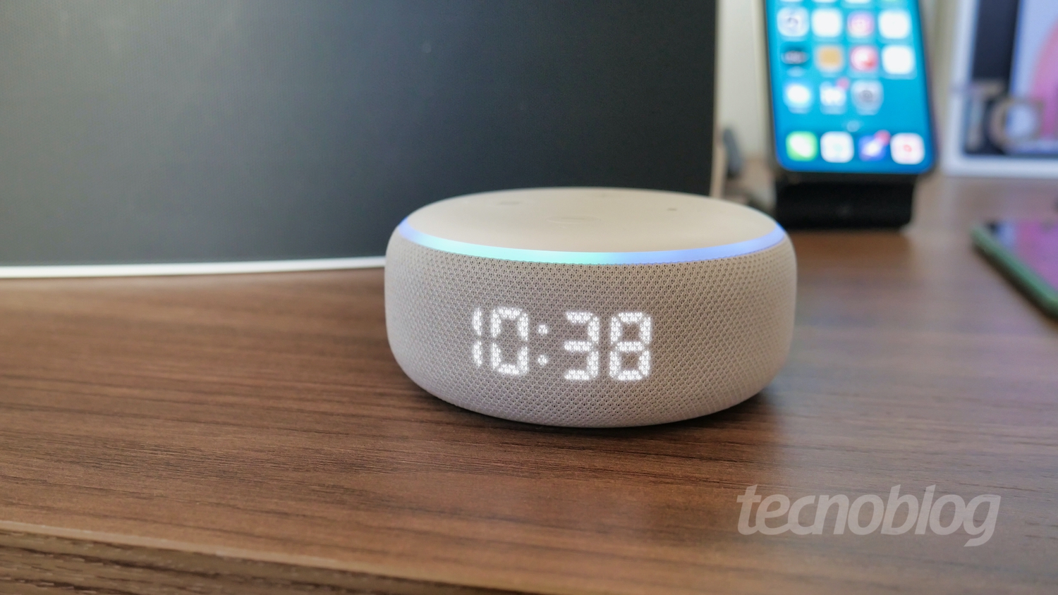 Amazon Echo Dot com relógio: para botar do lado da cama