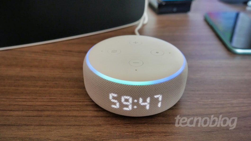 Amazon Echo Dot com relógio - Review