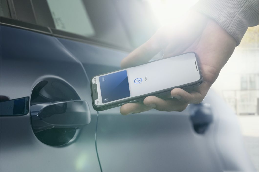 iPhone: chave digital de carro estará disponível no iOS 13 também (Foto: Divulgação/BMW)
