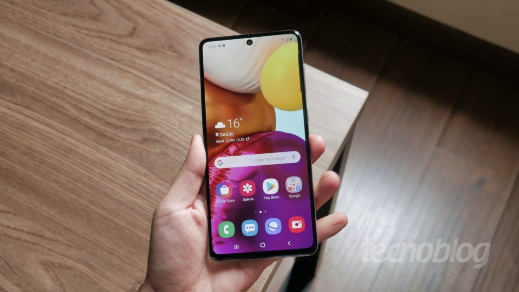 Galaxy A71 (Imagem: Paulo Higa/Tecnoblog)