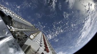 SpaceX quer levar 400 satélites Starlink ao espaço de uma vez só