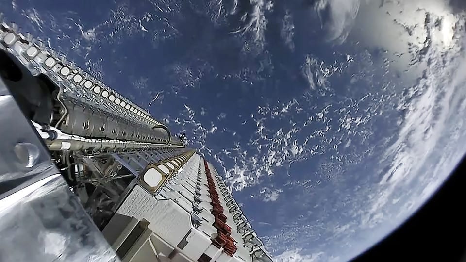 Satélites Starlink (imagem: divulgação/SpaceX)