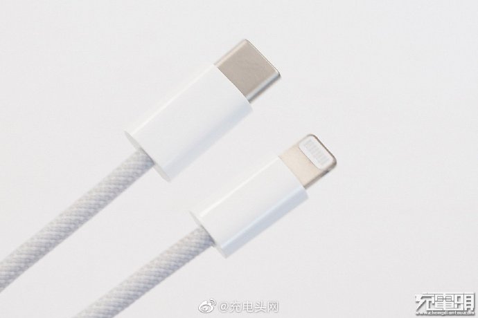 Apple pode lançar iPhone 12 com cabo Lightning em design trançado