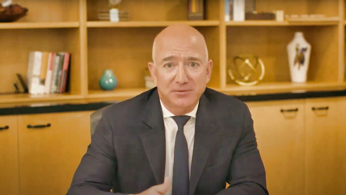 Jeff Bezos, CEO da Amazon, em depoimento ao congresso
