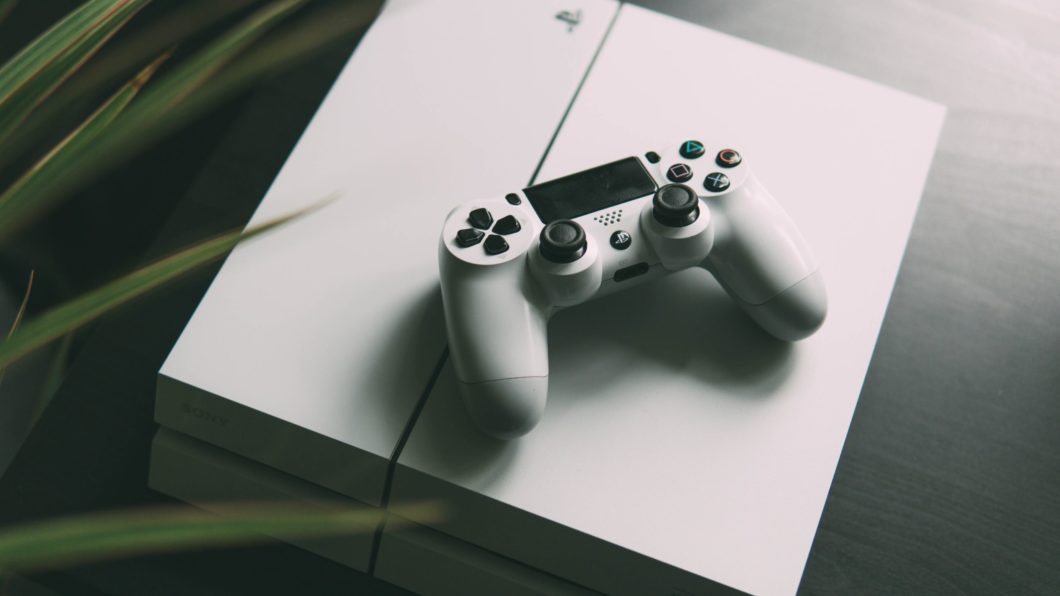 Qual a diferença entre Playstation 4, PS4 Slim e PS4 Pro? – Tecnoblog