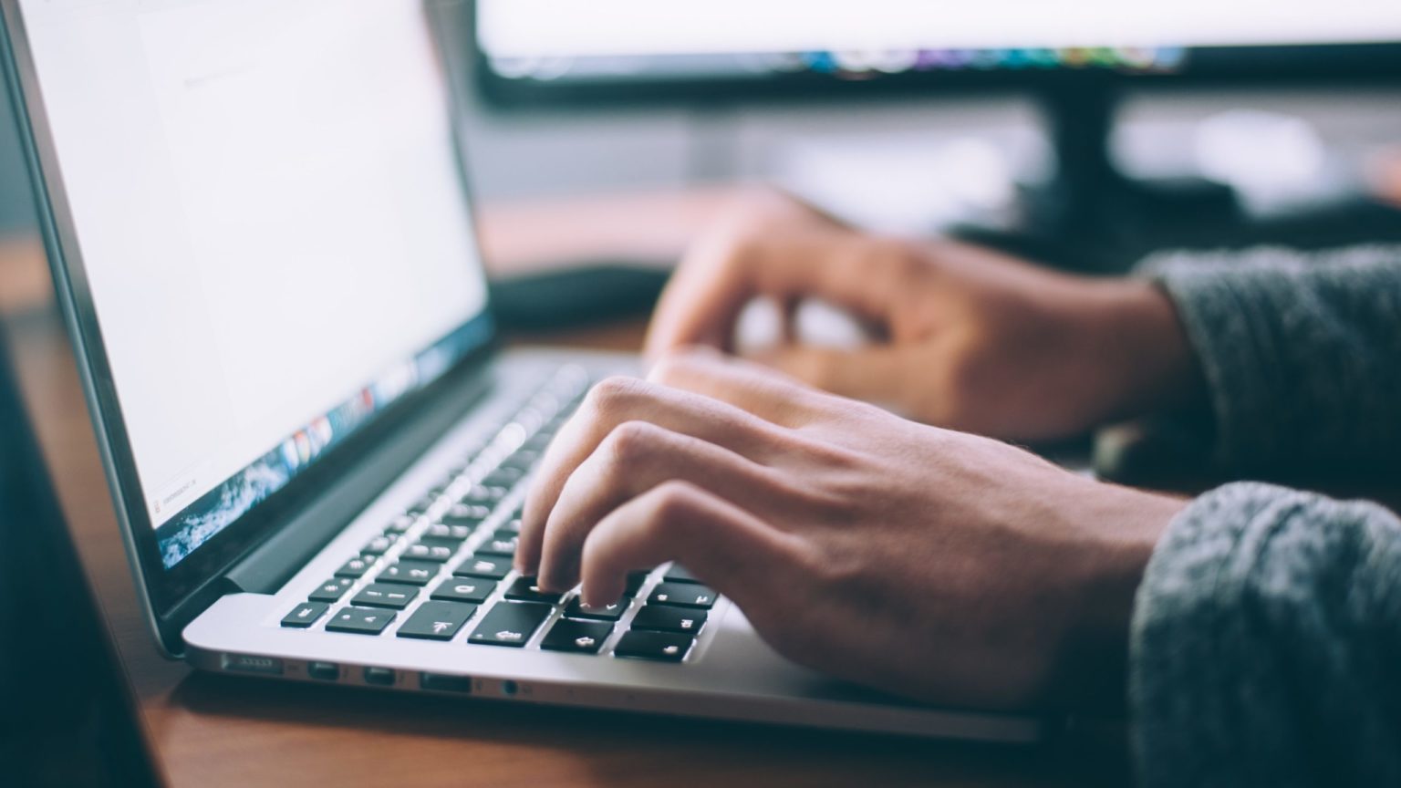 Descubra 15 sites e aplicativos para encontrar novas vagas de emprego