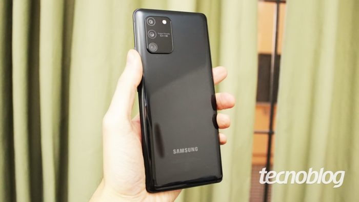 Samsung Galaxy S10 Lite (Imagem: Tecnoblog)