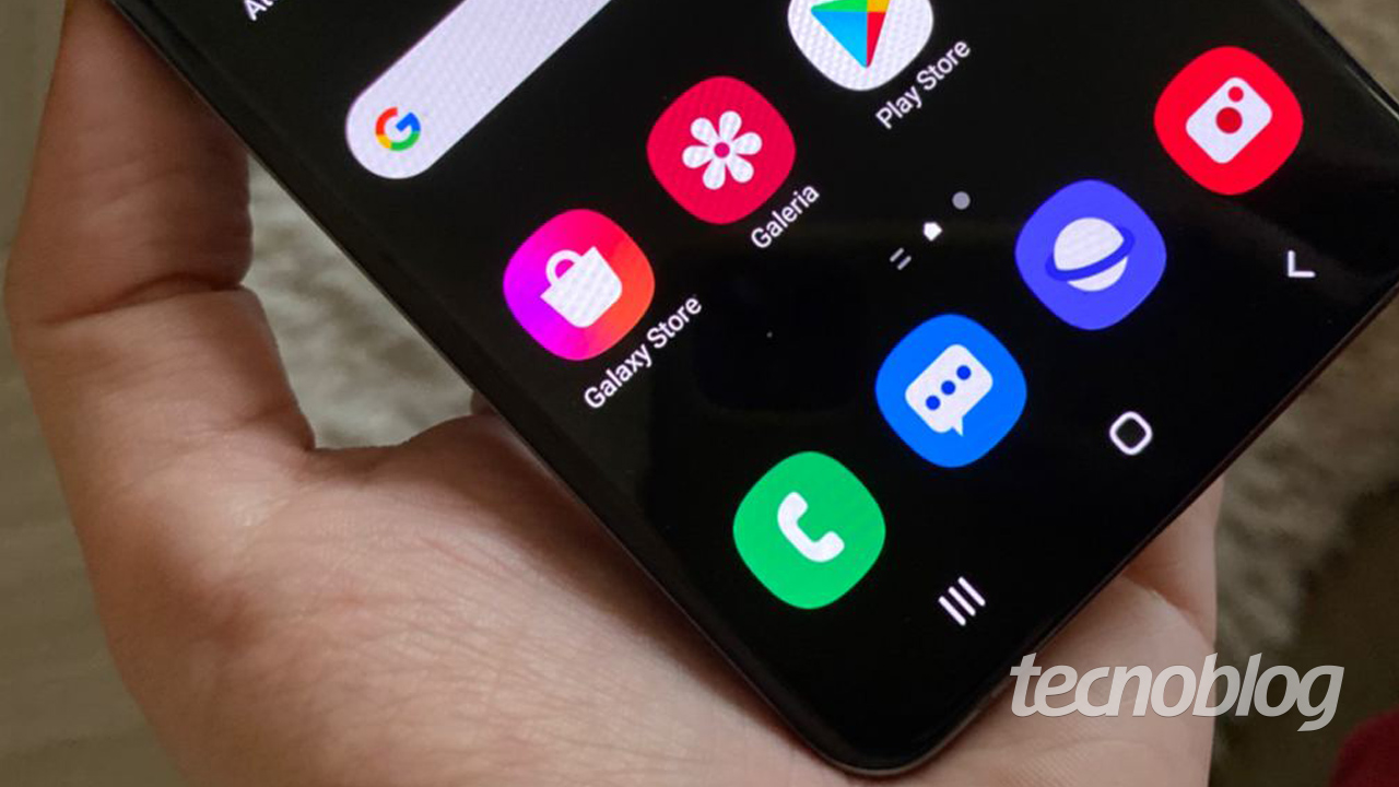 Cuidado: app para atualizar Samsung na Play Store é falso