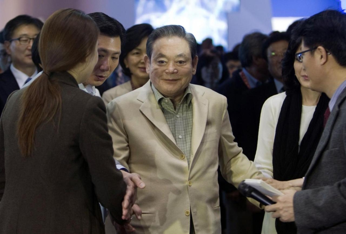 Lee Kun-hee, líder da Samsung por três décadas, morre aos 78 anos