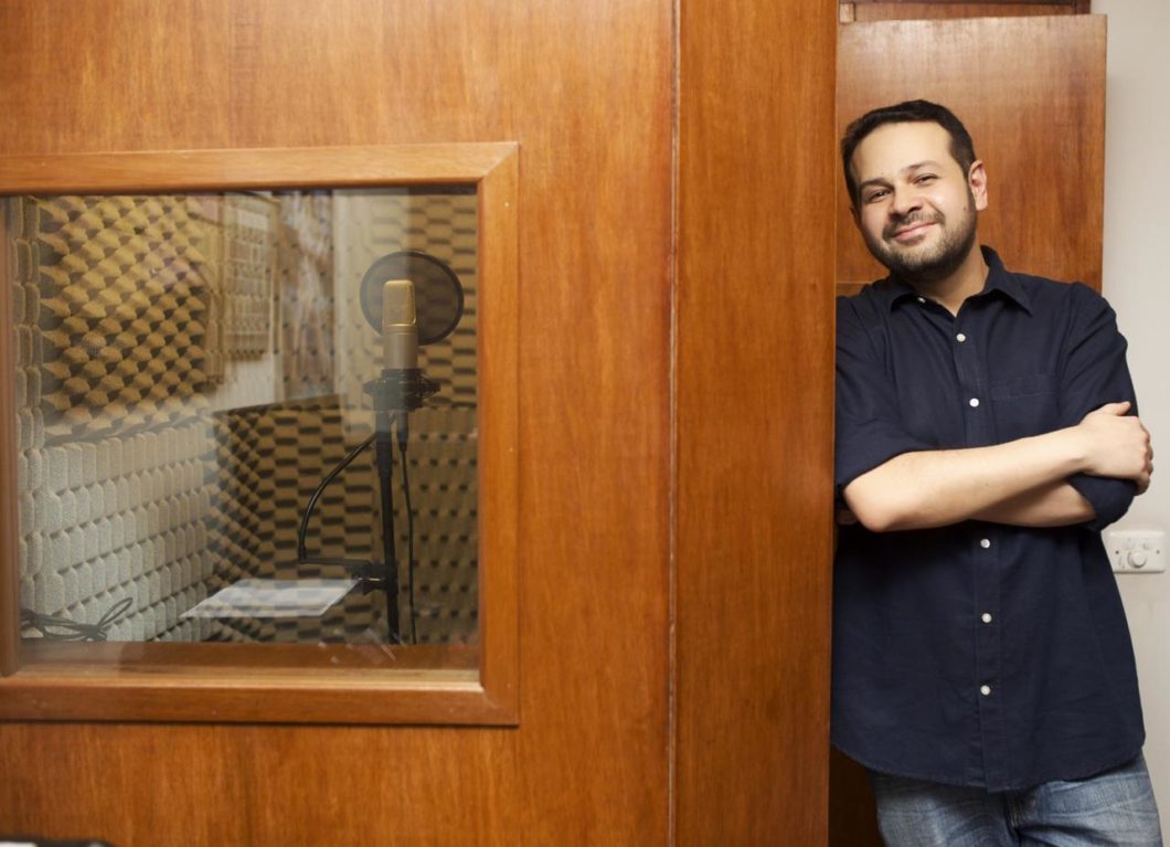 Ricardo Juarez mostra seu estúdio em casa (Imagem: Ricardo Juarez/Acervo pessoal)