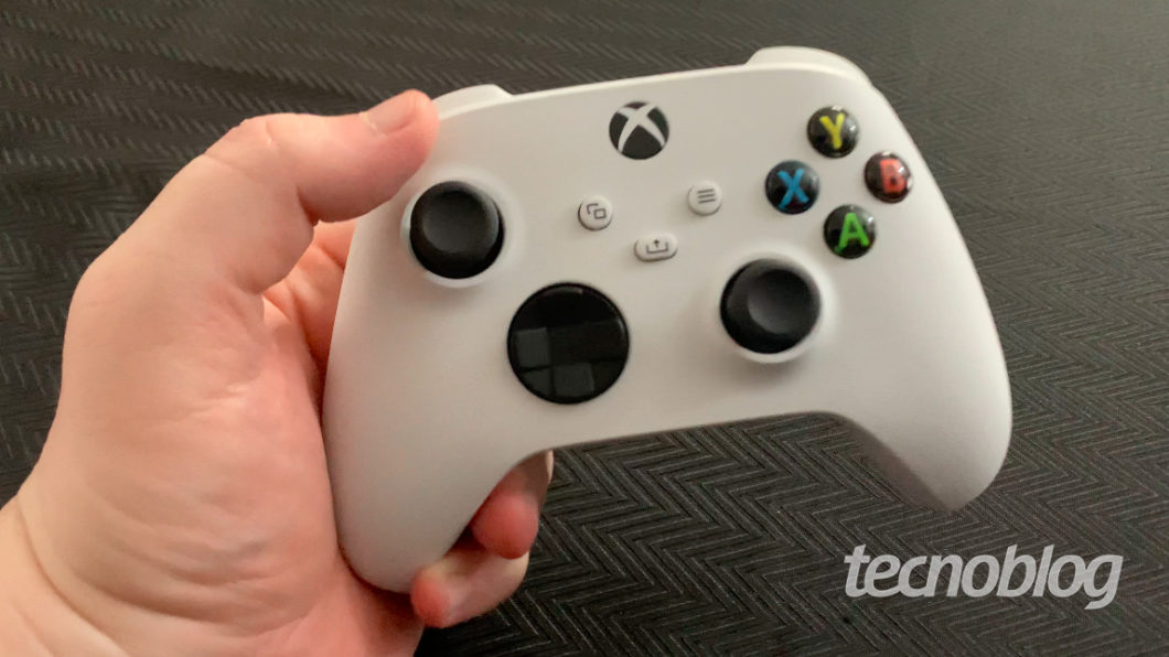 Controle do Xbox Series S (Imagem: Felipe Vinha/Tecnoblog)